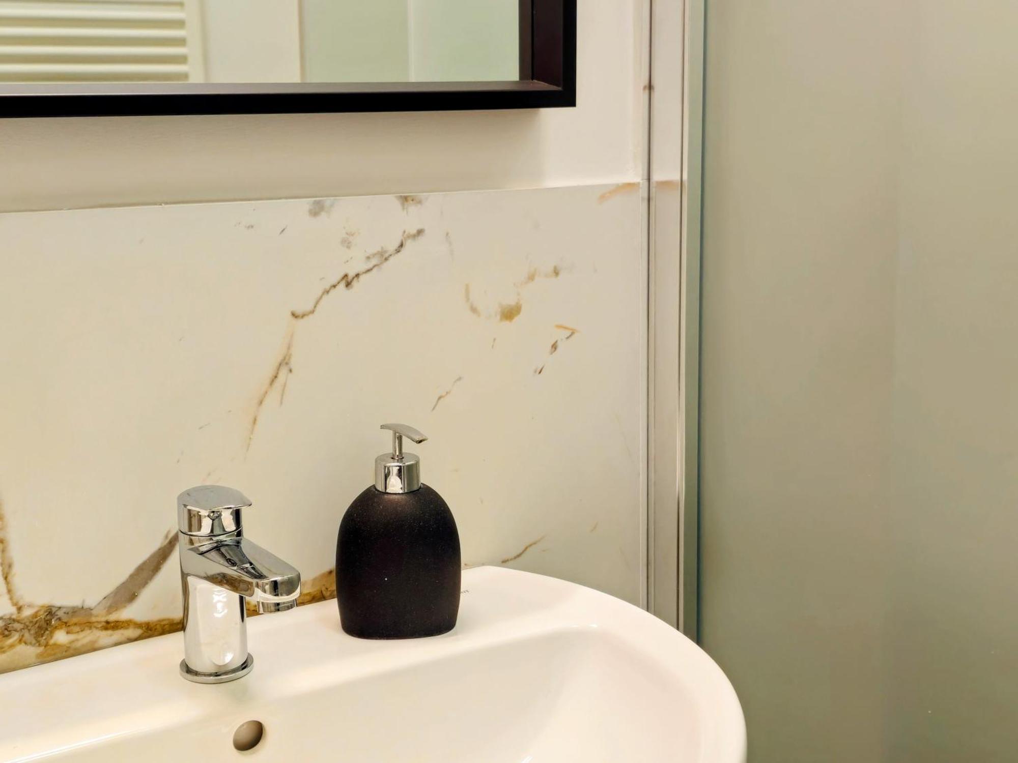 Nuovissimo Appartament - La Marmotta Apartamento
